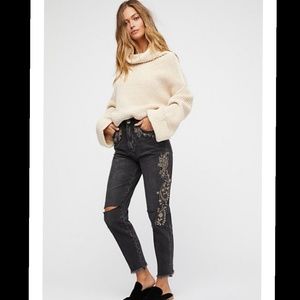{ONE TEASPOON x FREE PEOPLE} Embroidered Jeans